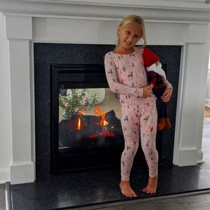 Laura Ashley girls pj's size 6, pink